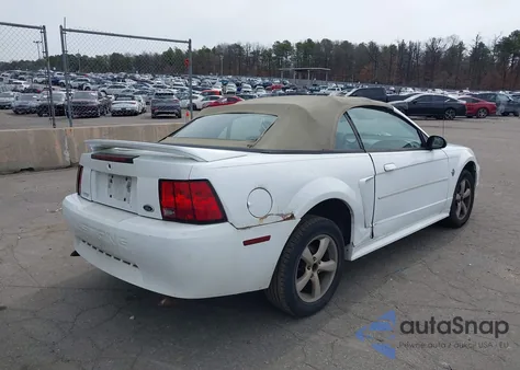 1999 Ford Mustang z USA, uszkodzony, nr VIN 1FAFP4448XF204939